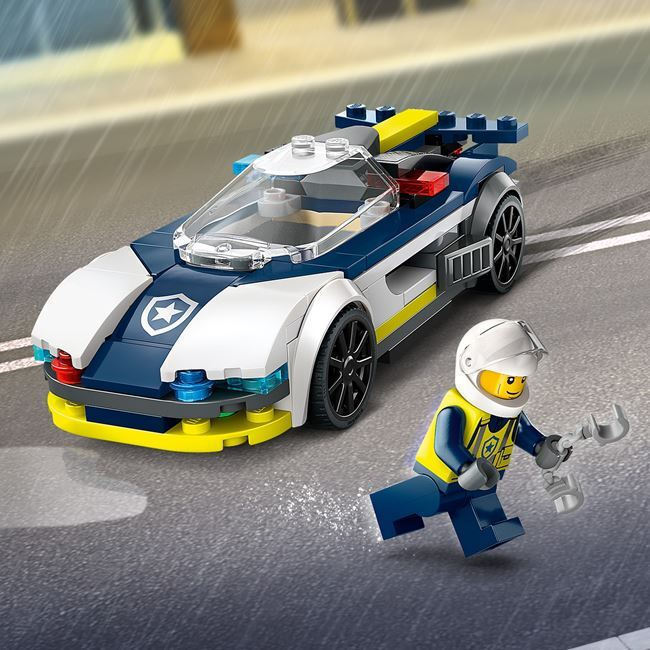 LEGO CITY POLICE CAR AND MUSCLE CAR CHASE LEGO CITY POLICE CAR AND MUSCLE CAR CHASE