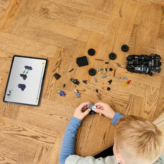 LEGO DC BATMAN TUMBLER VS TWO FACE AND THE JOKE LEGO DC BATMAN TUMBLER VS TWO FACE AND THE JOKE