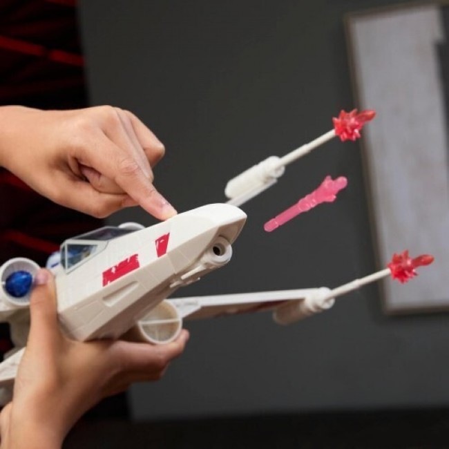 STAR WARS EPIC WORLD OF ACTION LUKE SKYWALKERS FORCE STRIKE X-WING (G0768) STAR WARS EPIC WORLD OF ACTION LUKE SKYWALKERS FORCE STRIKE X-WING (G0768)