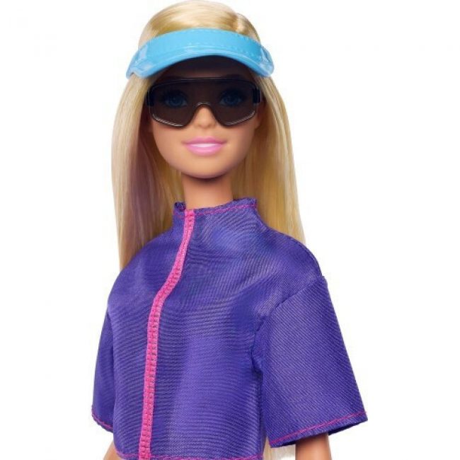 BARBIE FAMILY & FRIENDS - BARBIE MALIBU OUTDOOR ADVENTURE (JJV59)