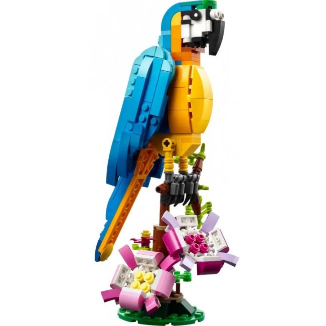 LEGO CREATOR EXOTIC PARROT LEGO CREATOR EXOTIC PARROT