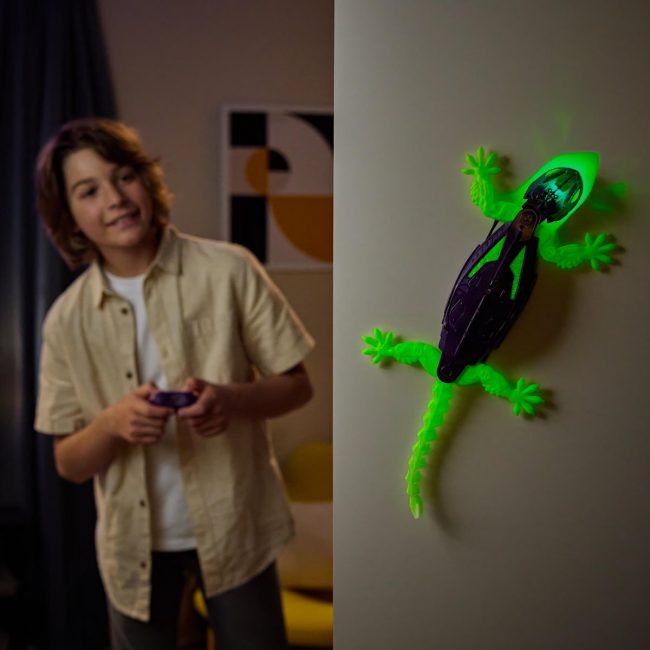 ΔΙΑΔΡΑΣΤΙΚΗ ΣΑΥΡΑ HEXBOTS GLOW IN THE DARK 6075451 ΔΙΑΔΡΑΣΤΙΚΗ ΣΑΥΡΑ HEXBOTS GLOW IN THE DARK 6075451