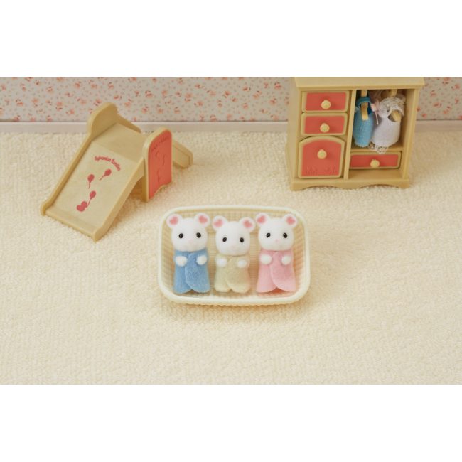 THE SYLVANIAN FAMILIES:MARSHMALLOW MOUSE TRIPLETS THE SYLVANIAN FAMILIES:MARSHMALLOW MOUSE TRIPLETS