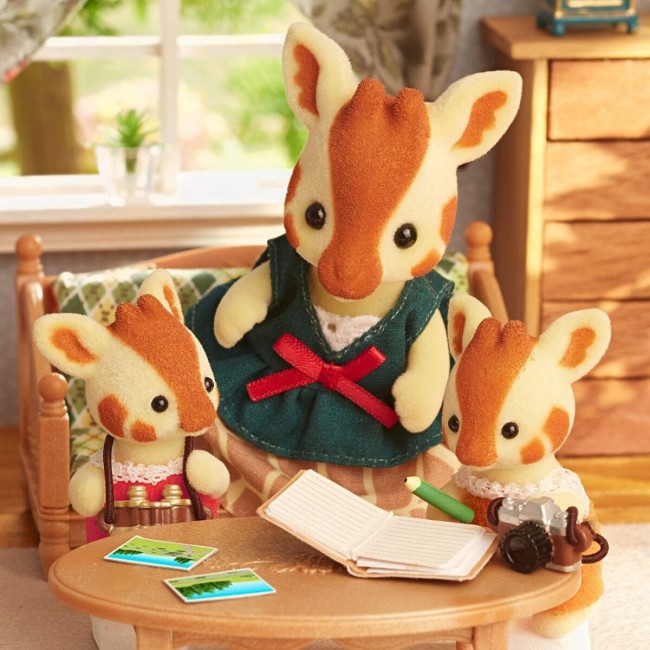 THE SYLVANIAN FAMILIES ΟΙΚΟΓΕΝΕΙΑ HIGHBRANCH GIRAFFE THE SYLVANIAN FAMILIES ΟΙΚΟΓΕΝΕΙΑ HIGHBRANCH GIRAFFE