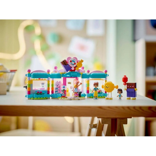 LEGO FRIENDS HEARTLAKE CITY CANDY STORE