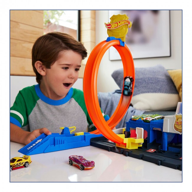 HOT WHEELS CITY - ΠΙΣΤΑ ΑΣΤΥΝΟΜΙΚΟ ΤΜΗΜΑ ΜΕ ΌΧΗΜΑ ΠΑΙΧΝΙΔΙ - JBM71 HOT WHEELS CITY - ΠΙΣΤΑ ΑΣΤΥΝΟΜΙΚΟ ΤΜΗΜΑ ΜΕ ΌΧΗΜΑ ΠΑΙΧΝΙΔΙ - JBM71
