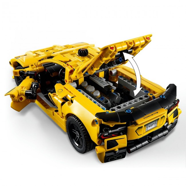 LEGO TECHNIC CHEVROLET CORVETTE STINGRAY (42205)