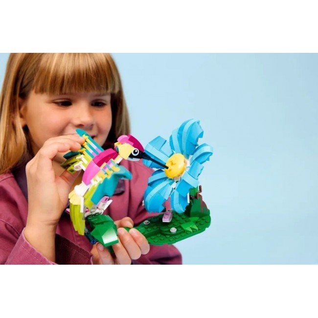 LEGO CREATOR WILD ANIMALS: COLORFUL HUMMINBIRD