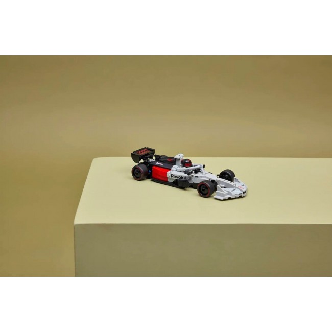 LEGO SPEED AUDI REVOLUT F1 TEAM R26 RACE CAR 77259 LEGO SPEED AUDI REVOLUT F1 TEAM R26 RACE CAR 77259