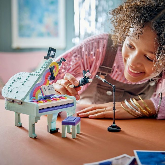 LEGO CREATOR 3 IN 1 MUSIC DECOR PIANO WITH CAT 31392 LEGO CREATOR 3 IN 1 MUSIC DECOR PIANO WITH CAT 31392