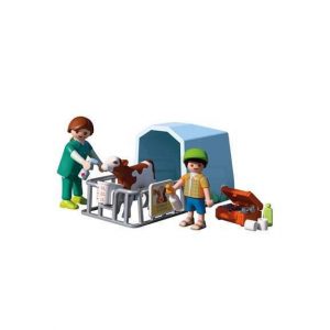 PLAYMOBIL COUNTRY ΕΠΙΣΚΕΨΗ ΑΠΟ ΤΟΝ ΚΤΗΝΙΑΤΡΟ