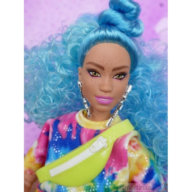 BARBIE EXTRA BLUE CURLY HAIR BARBIE EXTRA BLUE CURLY HAIR