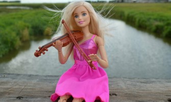 Η ιστορία της Barbie, της κούκλας που αγαπησαν τα παιδιά σε ολο τον κόσμο!