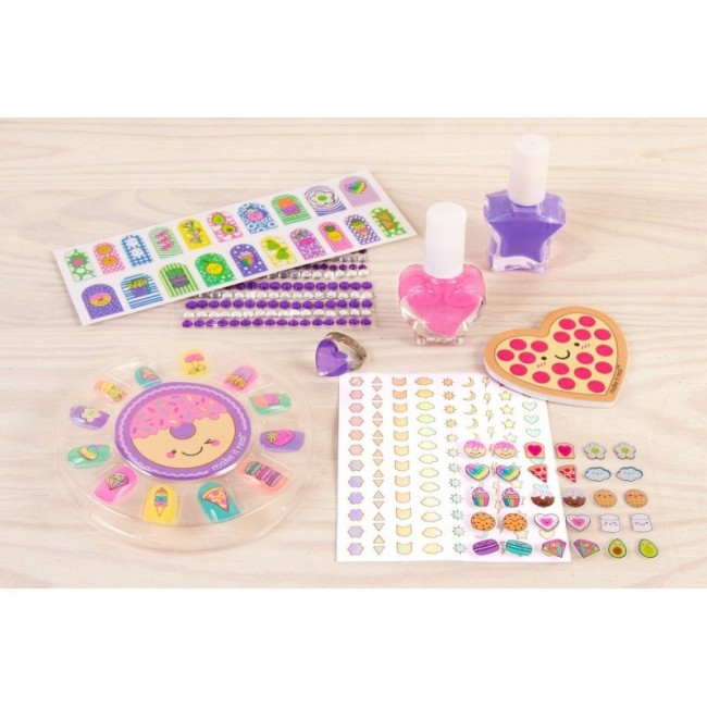 MAKE IT REAL GLITTER GIRLS NAIL PARTY MAKE IT REAL GLITTER GIRLS NAIL PARTY
