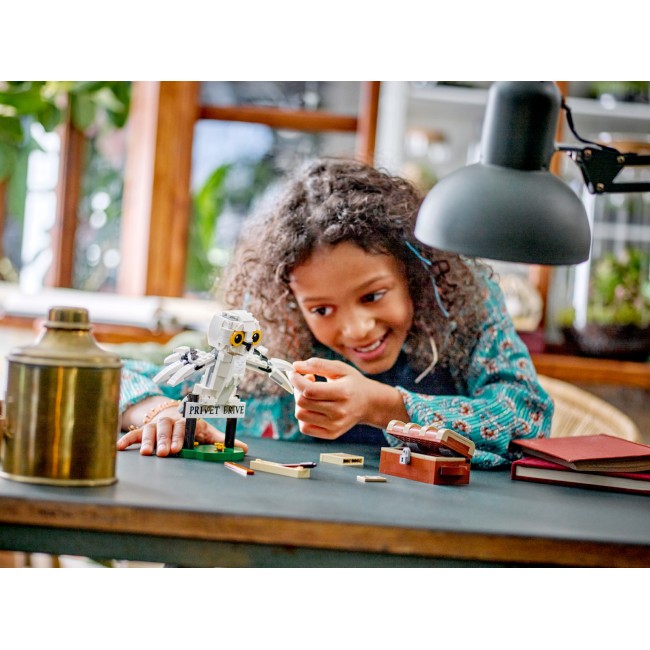 LEGO HARRY POTTER HEDWIG AT 4 PRIVET DRIVE LEGO HARRY POTTER HEDWIG AT 4 PRIVET DRIVE
