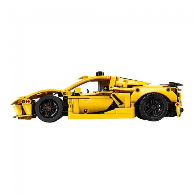 LEGO TECHNIC CHEVROLET CORVETTE STINGRAY (42205)