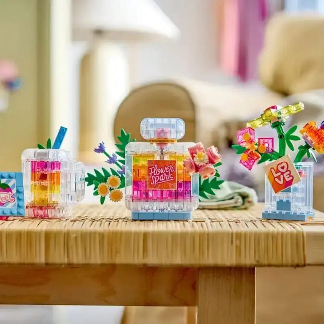 LEGO CREATOR 3 IN 1 FLORAL DECOR PERFUME BOTTLE 31383 LEGO CREATOR 3 IN 1 FLORAL DECOR PERFUME BOTTLE 31383